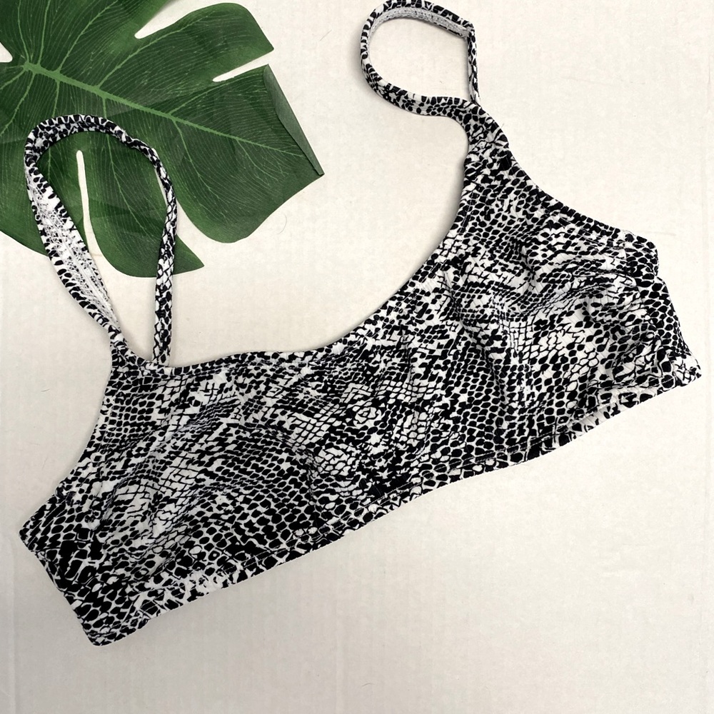Ika Kul Snakeskin Print Spirt Bikini Top
